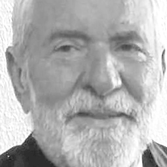 Dr. Lester Lamar Bennett III