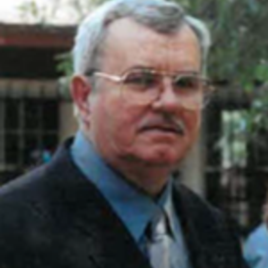 Lewis Sr. Lewis Sr.